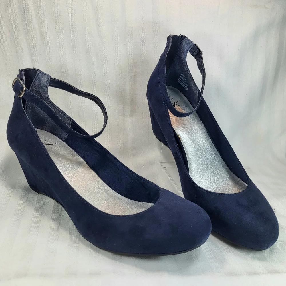 It's Ok Amal Blue SHOES Womens Size 11 Wedge Heels Strapped Ankle Zip Closed Toe